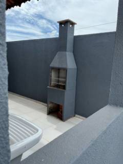 Linda casa com 2 quartos.