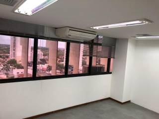 Sala ampla com 297 m² no Prédio The Centrus Tower.