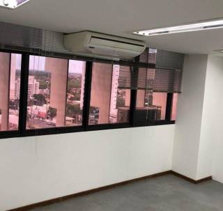 Sala ampla com 297 m² no Prédio The Centrus Tower.