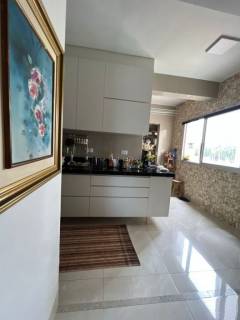 Belo apartamento com 3 quartos.