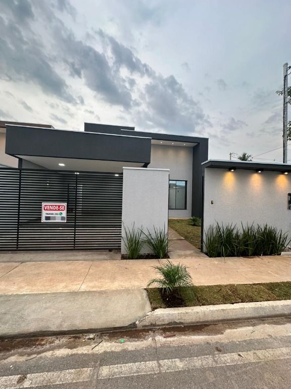 Linda casa com 3 quartos.