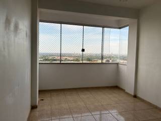 Ótimo apartamento com 3 quartos.