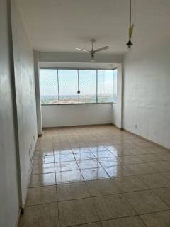 Ótimo apartamento com 3 quartos.