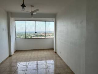 Ótimo apartamento com 3 quartos.