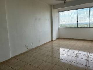 Ótimo apartamento com 3 quartos.