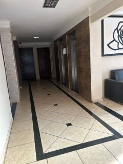 Ótimo apartamento com 3 quartos.