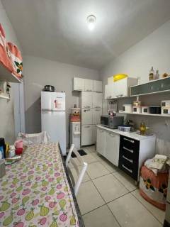 Ótima casa com 2 quartos.