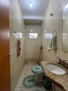Ótima casa com 2 quartos.