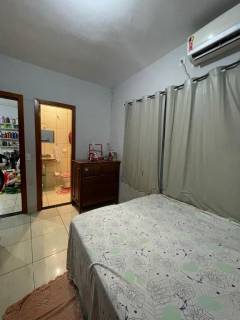 Ótima casa com 2 quartos.
