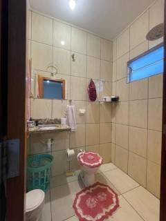 Ótima casa com 2 quartos.