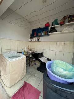 Ótima casa com 2 quartos.