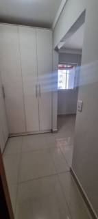 Bela casa em condomínio com 3 quartos.