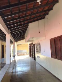 Belo sobrado com 4 quartos.