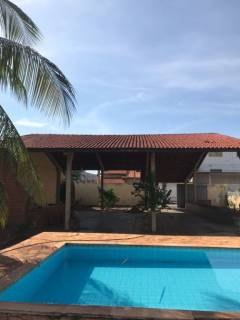 Belo sobrado com 4 quartos.