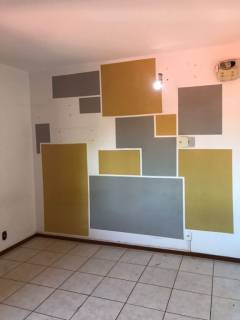 Belo sobrado com 4 quartos.
