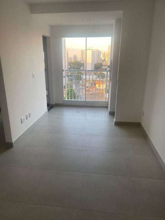 Belo apartamento com 2 quartos no Edifício Villagio Calábria.