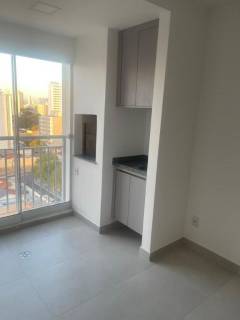 Belo apartamento com 2 quartos no Edifício Villagio Calábria.