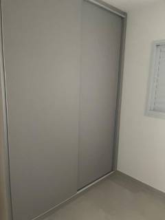 Belo apartamento com 2 quartos no Edifício Villagio Calábria.