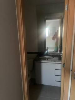 Belo apartamento com 2 quartos no Edifício Villagio Calábria.