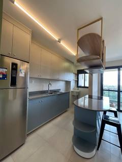 Belo apartamento com uma suíte.