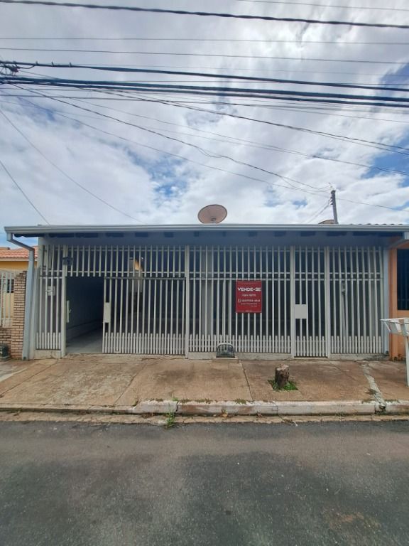 Bela casa com 3 quartos.