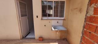 Casa Para Alugar com 2 quartos no bairro Parque Paiaguás em Várzea Grande