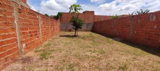 Casa Para Alugar com 2 quartos no bairro Parque Paiaguás em Várzea Grande