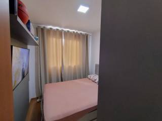 Belo apartamento com 2 quartos.