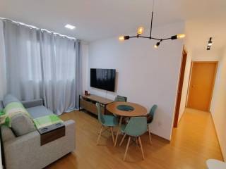 Belo apartamento com 2 quartos.