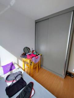 Belo apartamento com 2 quartos.