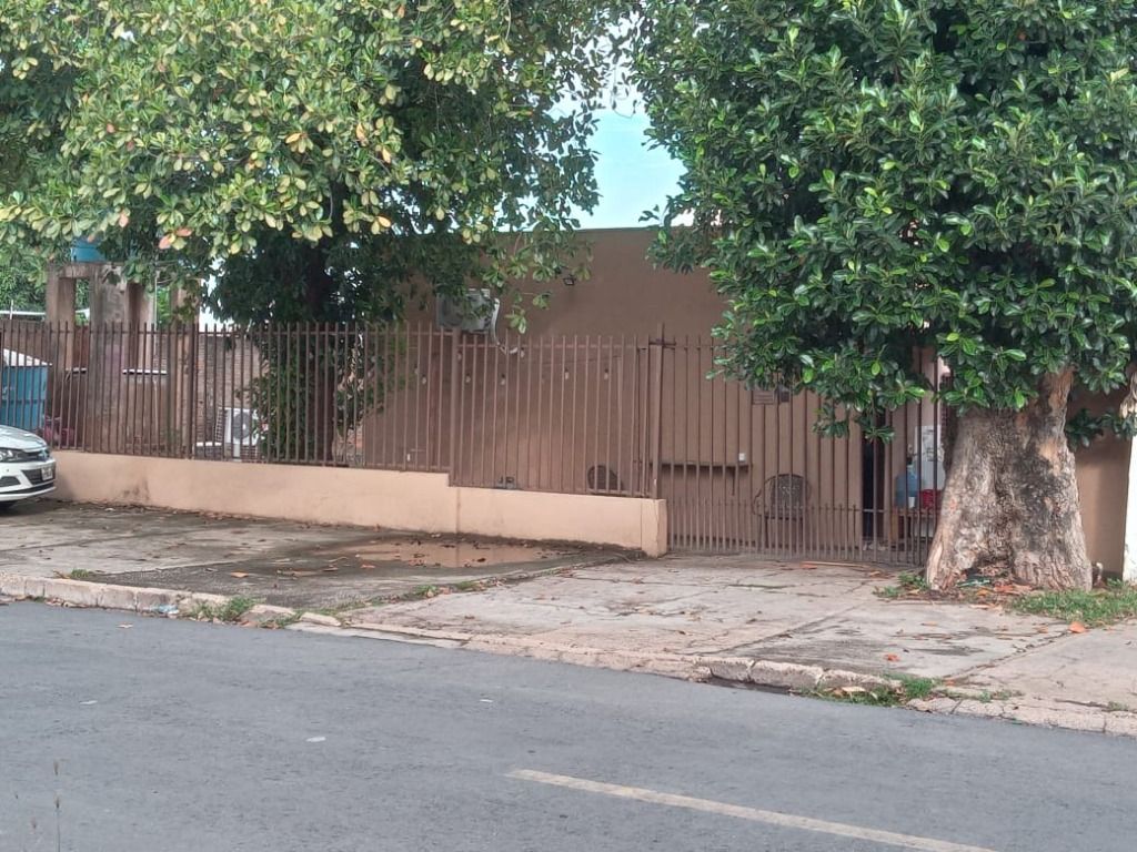 Kitnet com 1 quarto.