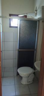 Ótima casa com 2 quartos.
