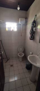 Ótima casa com 2 quartos.
