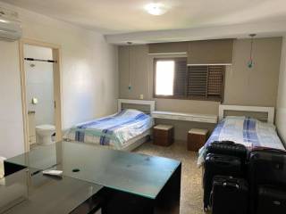 Excelente apartamento com 5 quartos.