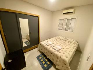 Bela casa com 2 quartos.