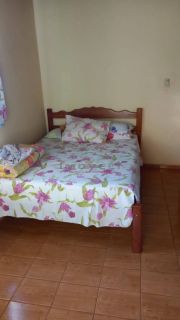 Ótima casa com 2 quartos.