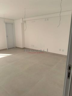 Sala comercial com 49 m².