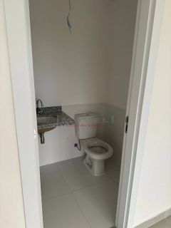 Sala comercial com 49 m².
