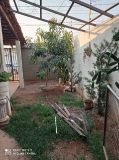Ótima casa com 2 quartos.