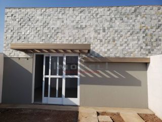Ótima casa com 3 quartos.