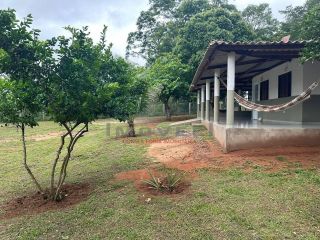 Casa em sítio com 2 quartos.
