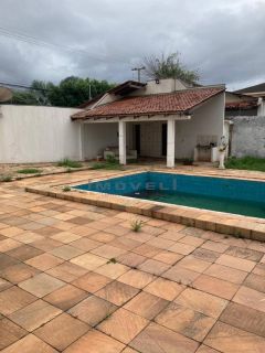 Belo sobrado com 4 quartos.