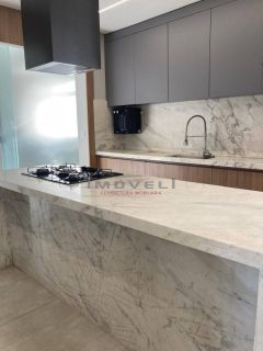 Belo apartamento com 3 suítes.