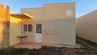 Bela casa com 2 quartos no Condomínio Tuiuiú
