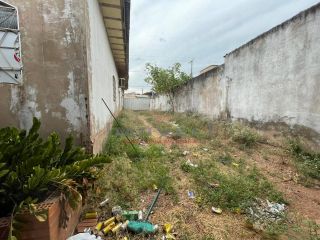 Ótima casa com 3 quartos.