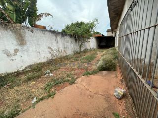 Ótima casa com 3 quartos.