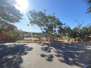 Ótima área comercial com 2500 m² de área total !!!