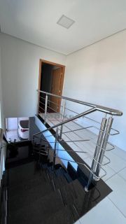 Belo sobrado com 4 quartos.