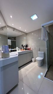 Belo sobrado com 4 quartos.