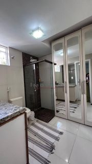 Belo sobrado com 4 quartos.